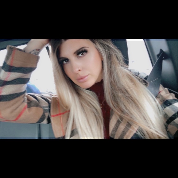 Meet your Posher, Kailan - Picture 1 of 3